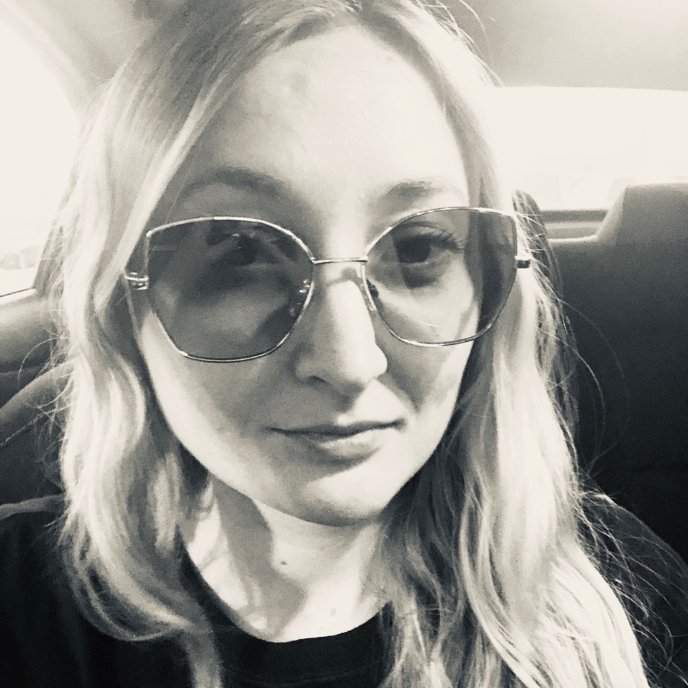 Meet your Posher, Nora